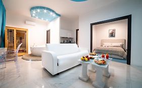 Tiffany & Babylon Luxury Stay